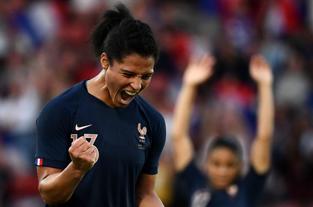 La joie de Valérie Gauvin après le premier but de son équipe, lors du match de football amical opposant la France et la Chine le 31 mai 2019 au stade Dominique-Duvauchelle de Créteil.
