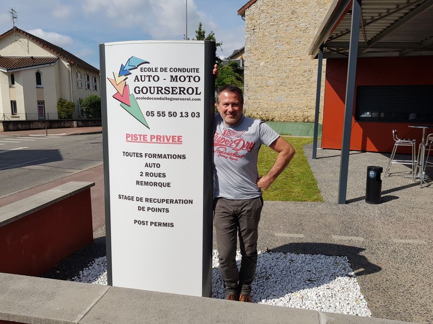 Alexandre, l'actuel directeur de l'auto-école Gourserol