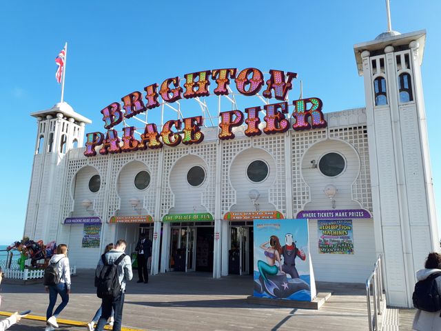 Le palace Pier pour les amateurs de machines à sous et de manèges.