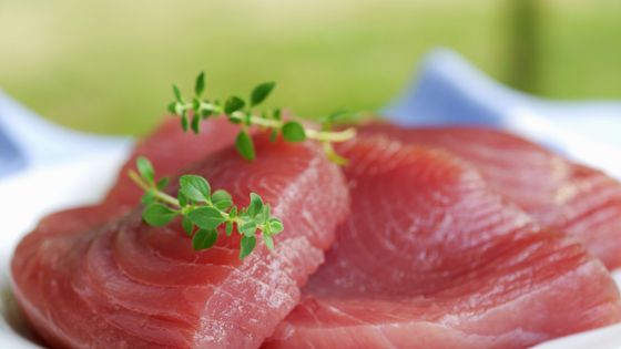 Thon rouge cru. ©AFP - ALAIN CASTE / MOOD4FOOD / FOODCOLLECTION