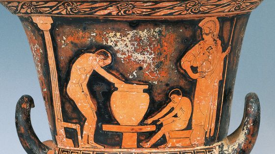 Scène de travail sur une poterie de la Grèce antique, Musée régional de la céramique de Caltagirone, Italie ©Getty