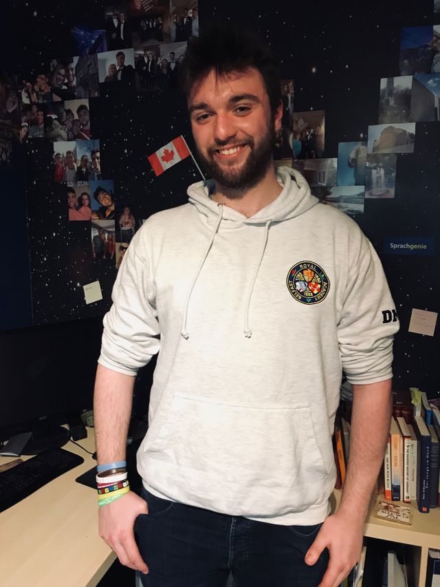 A Belfast : premier vote pour un lycéen.