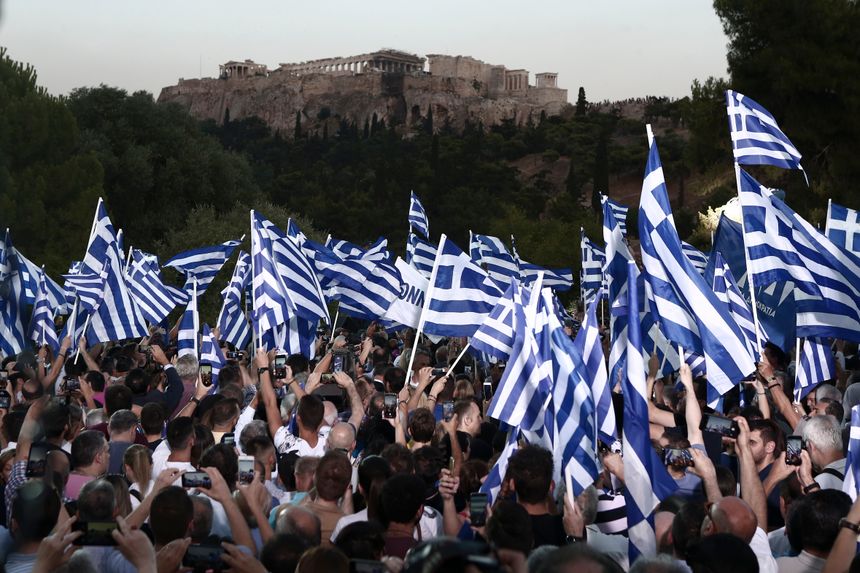 La foule est toute acquise à Mitsotakis