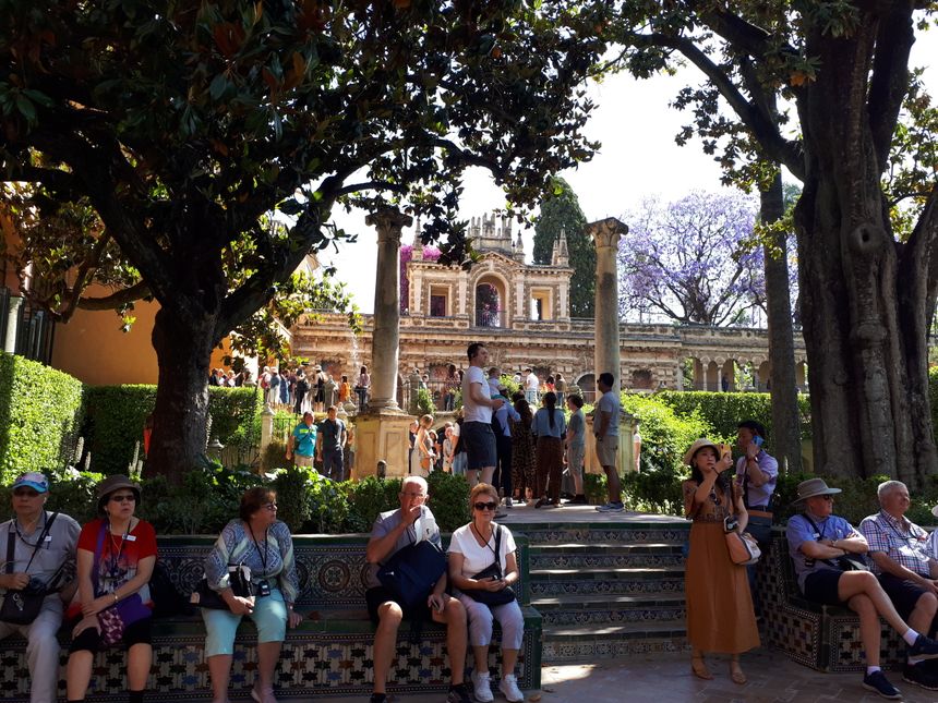 Des milliers de touristes viennent retrouver les lieux emblématiques de la série.