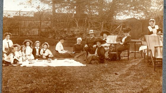 famille en pique-nique à l'époque édouardienne. ©Getty - duncan1890