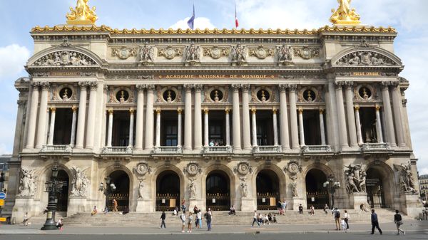 On inaugure le Palais Garnier (7/16)
