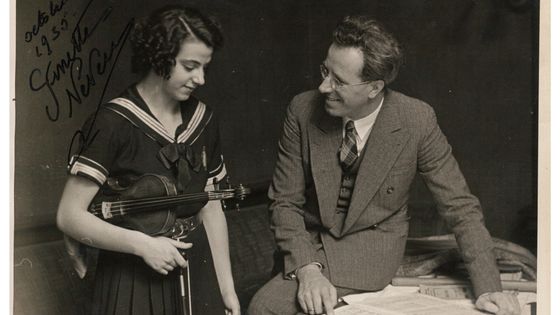 Ginette Neveu et le chef d'orchestre Eugen Jochum en octobre 1935 - DR
