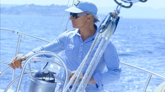 Herbert von Karajan sur son bateau dans la baie de St tropez, en 1973 ©Getty