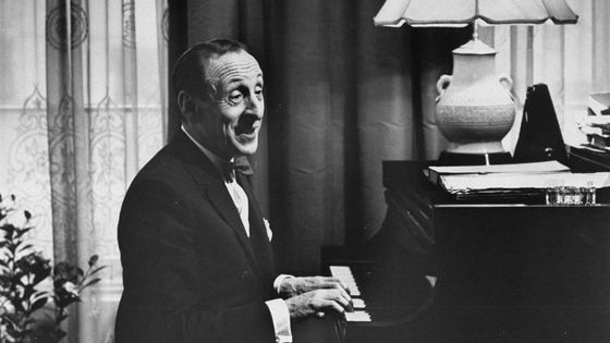 Vladimir Horowitz dans son appartement de New York vers 1965 ©Getty - Gjon Mili/The LIFE Picture Collection