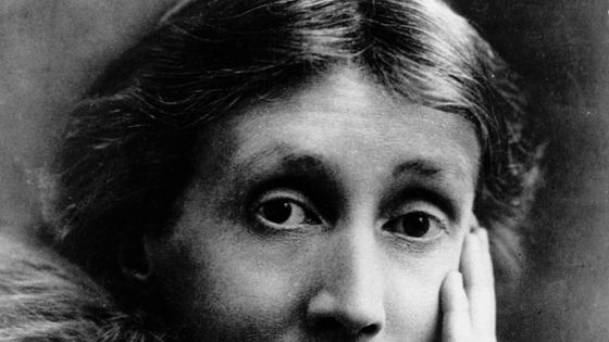 Virginia Woolf, vers 1930 (?). Virginia Woolf (nee Stephen) (1882-1941) était une figure majeure de la scène littéraire londonienne, ses essais féministes résonnent encore aujourd'hui. ©Getty - Photo by Fine Art Images/Heritage Images/Getty Images