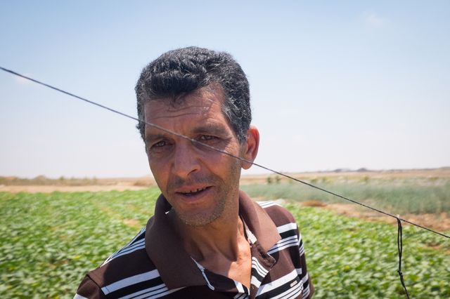 Mohamed Abu Dagga est agriculteur et pour lui, les restrictions on un impact économique.