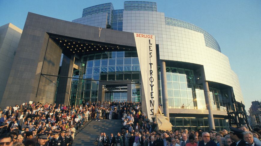 Ouverture de l'Opéra Bastille le 17 mars 1990 à Paris, France.