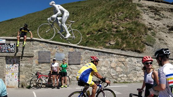 Lætitia Bernard, non-voyante, réalise l'intégralité des étapes du Tour de France en tandem ! ©Radio France - Nicolas Mathias