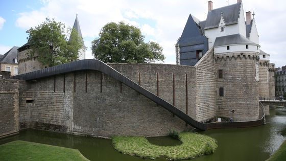 Voyage à Nantes - Le tobogan du chateau