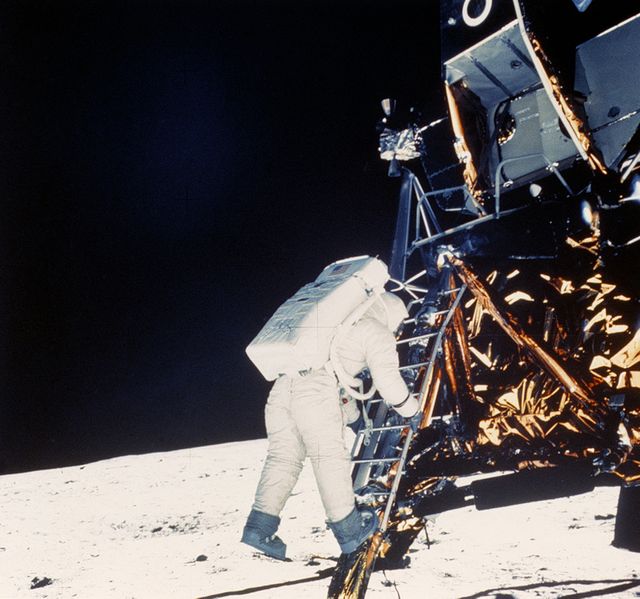 le premier pas sur la lune