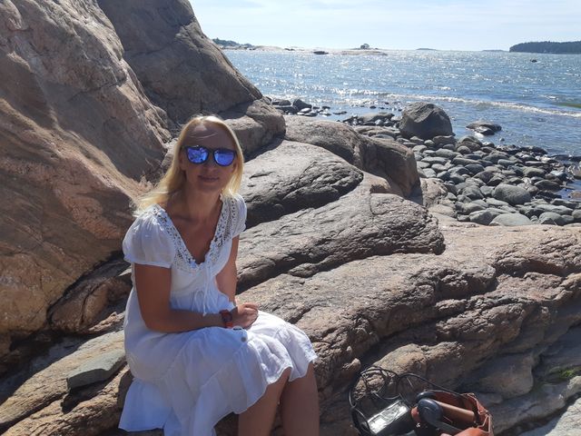 Hanna, l'un des guides du bonheur finlandais, s'apprête à accueillir une famille chinoise