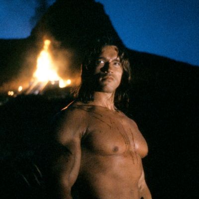 Arnold Schwarzenegger sur le tournage de "Conan le barbare"