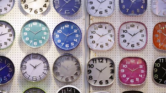 Dans une boutique d'horloges ©Getty - Jessica Hromas