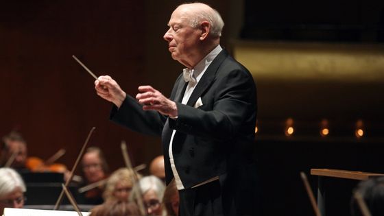 Bernard Haitink à la tête du New York Philharmonic, dans la Symphonie n°9 de Mahler en 2016 ©Getty - Hiroyuki Ito