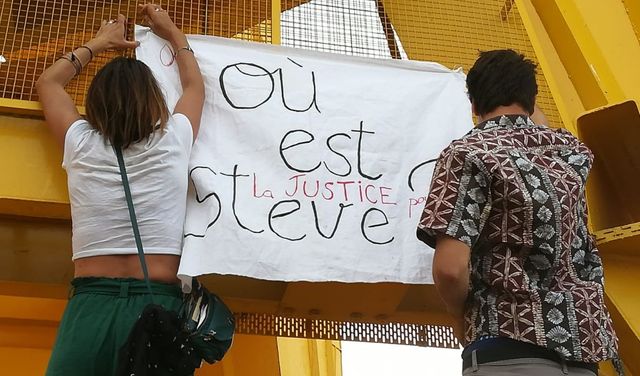 A Nantes, le rassemblement à la mémoire de Steve a réuni plusieurs centaines de personnes.