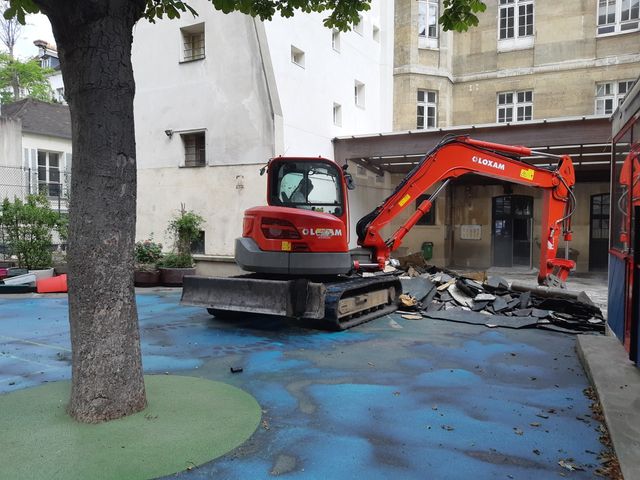 Chantier de dépollution du plomb, groupe scolaire rue Saint-Benoît (Paris 6ème)