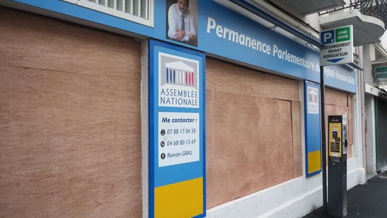 Permanence LaREM endommagée le 27 juillet 2019 à Perpignan. ©AFP - RAYMOND ROIG