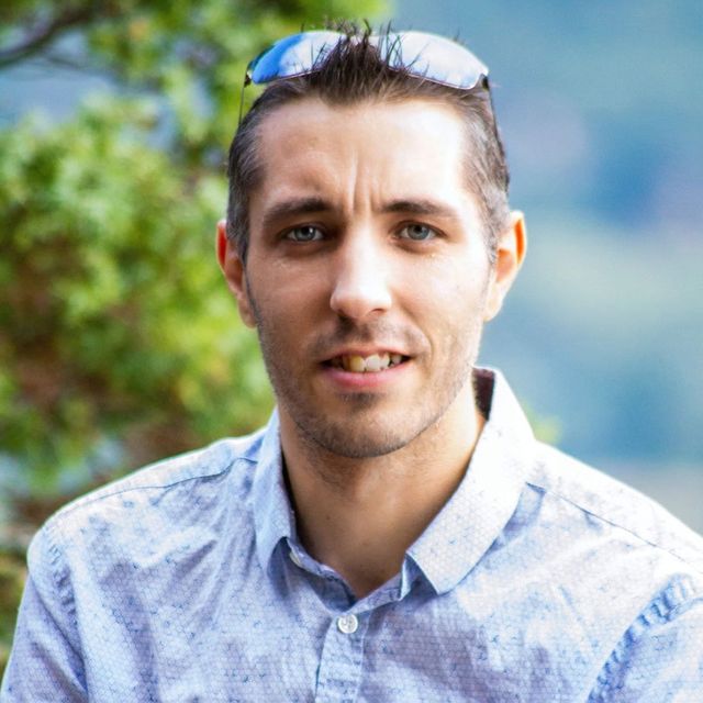 Romaric Giacomino, 35 ans, est enseignant depuis 3 ans dans un collège privé à Marseille.