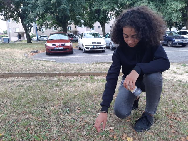 Amel est l'une des initiatrices du défi #FillTheBottle