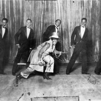 L'impératrice du blues au faîte de sa gloire : Bessie Smith, à Philadelphie, dans les années 1920.