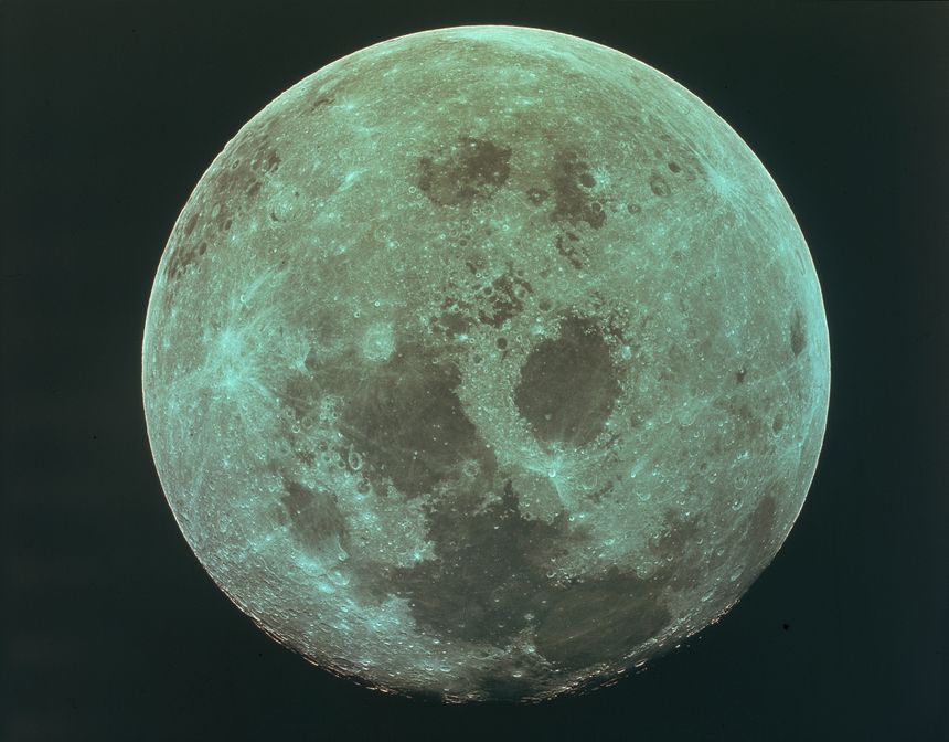 Photo prise par les astronautes d'Apollo 11 sur le chemin du retour à la Terre après leur mission historique d'atterrissage sur la lune. 22/07/69