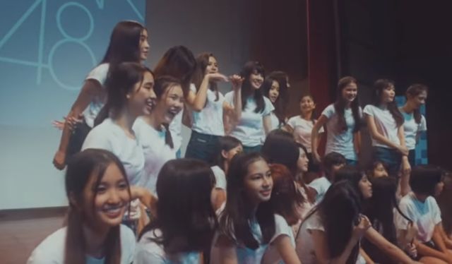 Des membres du groupe BNK48 sont réléguées au rang de simple doublure.