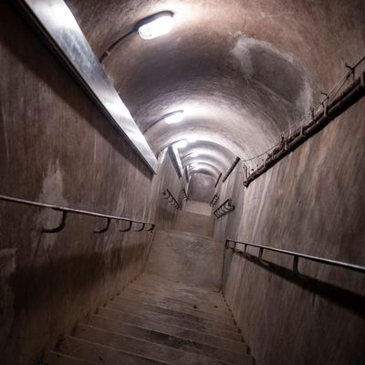 Le nouveau musée de la Libération à Paris : l’accès à l'ancien bunker d'où Henri Rol-Tanguy commandait la Résistance parisienne lors de la libération de Paris en août 1944.