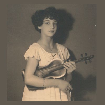 Ginette Neveu petite fille
