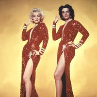 Marilyn Monroe et Jane Russel sur le tournage de Gentlemen Prefer Blondes