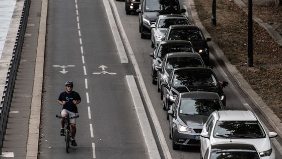Embouteillage sur les bords de Seine à Paris ©AFP - MARTIN BUREAU