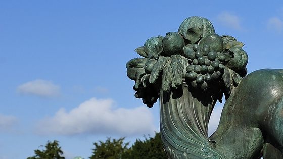 Versailles, Statue de la Loire (détail), par Balthasar Keller ©Getty - Jarry Tripelon Gamma Rapho