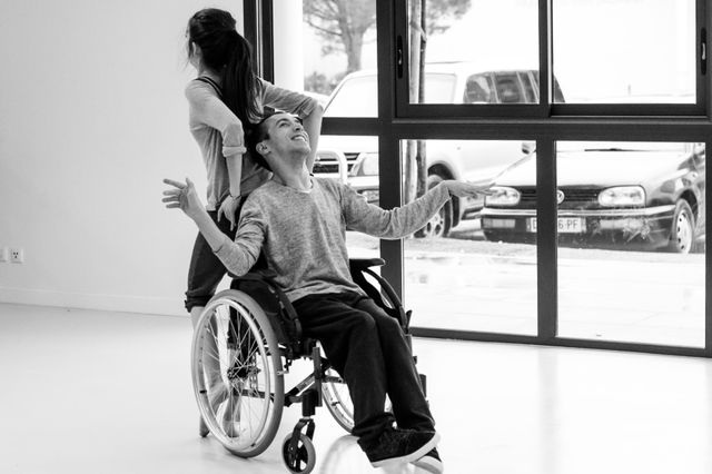 Thomas, l'un des danseurs dont la grâce bouleverse, dans ce documentaire.
