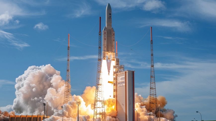 Un lancement d'Ariane 5 le 6 août 2019 à Kourou en Guyane française. Créé en 1980, le groupe Arianespace est aujourd'hui l'un des leaders mondiaux du lancement de satellites.