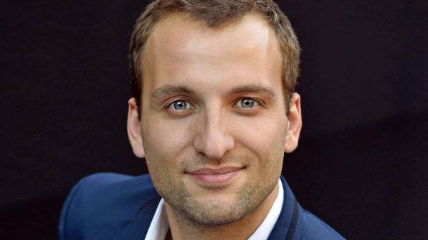 Le Français Victor Jacob en finale du Concours de jeunes chefs d'orchestre de Besançon