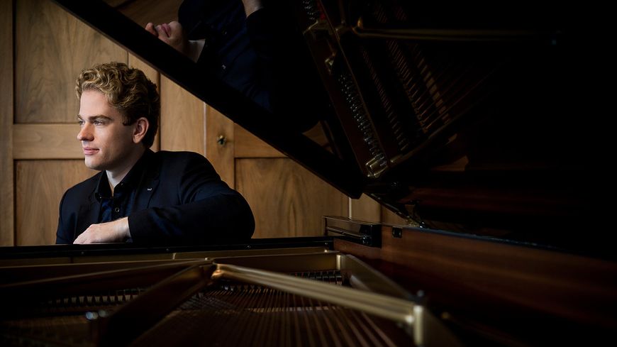Joseph Moog (piano)