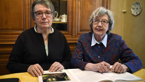 Jacqueline Ruckebusch-Béghin et Marguerite-Marie Béghin - dont le père Louis, alors âgé de 31 ans, fait partie des hommes massacrés - avaient saisi le parquet de Celle, en Allemagne. ©AFP - François Lo Presti