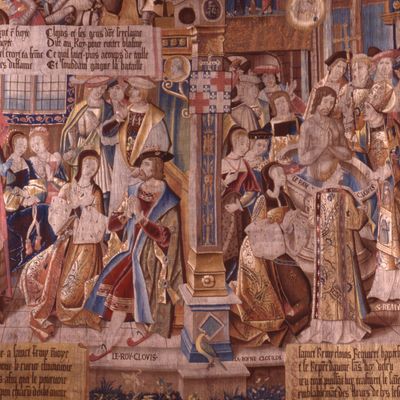 Tapisserie de la vie de Saint Rémi représentant le baptême de Clovis, au musée Saint-Rémi à Reims, dans la Marne, France.