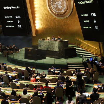 US - UN - GENERAL - ASSEMBLY - VOTES - ON - RESOLUTION - CONDEMNING - US - ON - JERU
