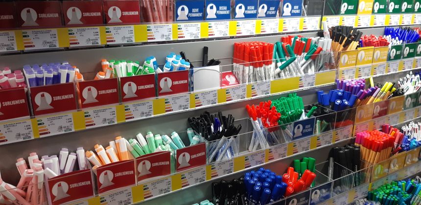 Le vrac pour les fournitures scolaires