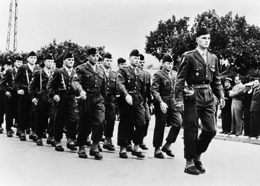 Jacques Chirac au service militaire, en 1956.