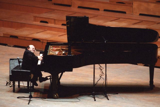 Le pianiste Michel Petrucciani lors d'un concert à Rome, en 1994
