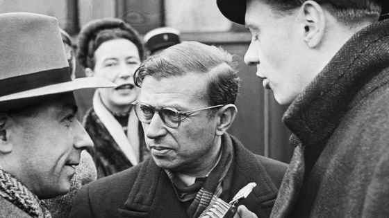 Jean-Paul Sartre à Berlin, en 1948 ©Getty