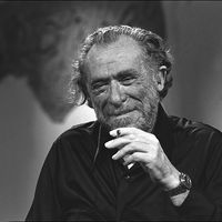 Charles Bukowski en 1978 sur le plateau d''Apostrophes