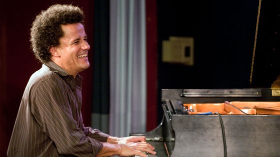Le pianiste Jacky Terrasson et son trio à l'Iridium jazz club de New York, en juin 2009 - Jack Vartoogian