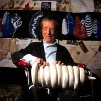 Louise Bourgeois dans son studio à New York en 1995